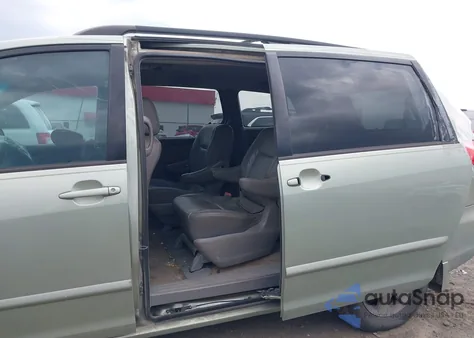 2008 Toyota Sienna Le z USA, uszkodzony, nr VIN 5TDZK23C08S218578